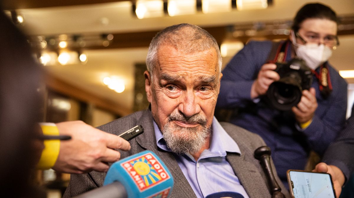 Schwarzenberg: Kalousek by prezidentskou volbu oživil